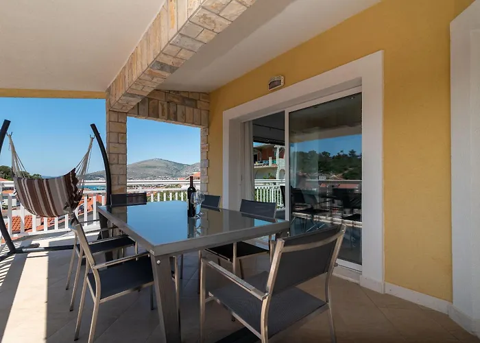 Lägenhet Kapetan Trogir