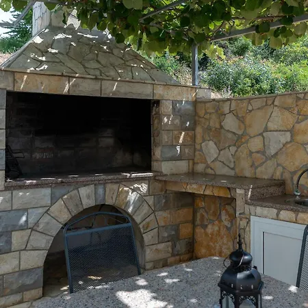 Kapetan דירה טרוגיר