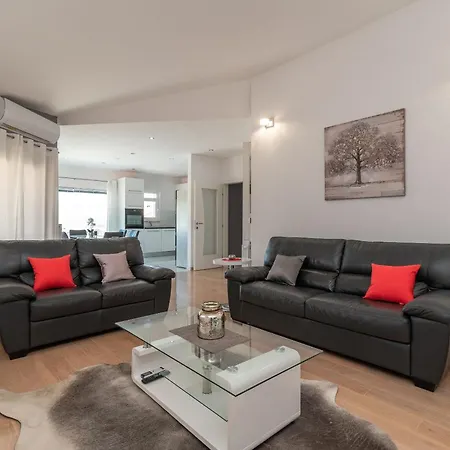 דירה Kapetan טרוגיר