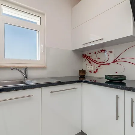 דירה Kapetan טרוגיר